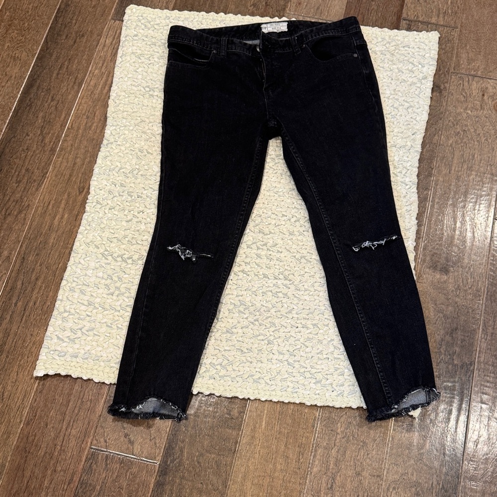 Free People Black Distressed Skinny‎ Jeans